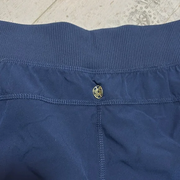 Lilly Pulitzer Lexletic pants size Large - Picture 7 of 7